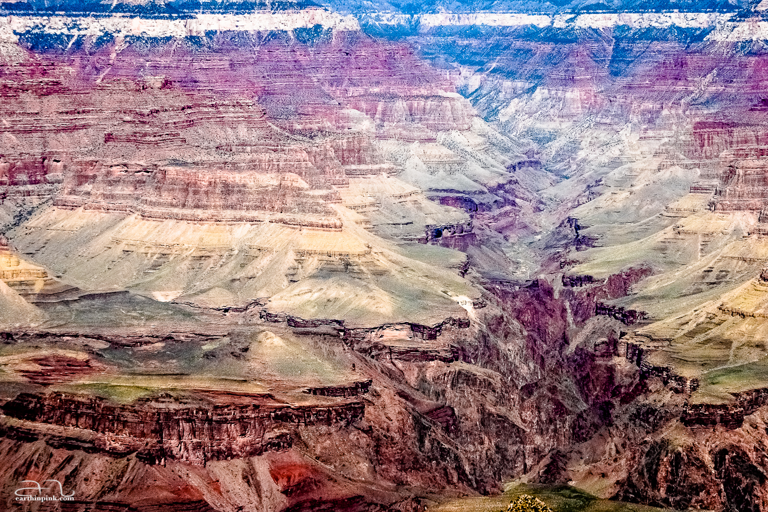 View from the south rim of Grand Canyon National Park, Arizona